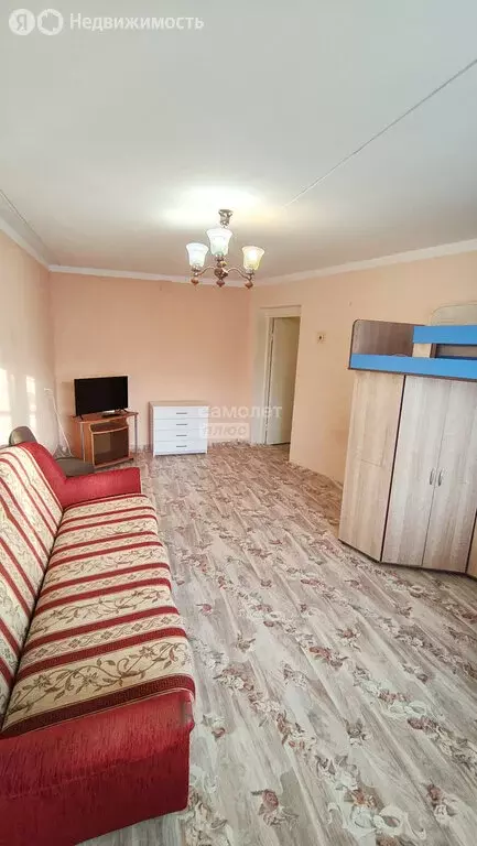 3-комнатная квартира: Кирово-Чепецк, улица Ленина, 64к1 (60.6 м) - Фото 2