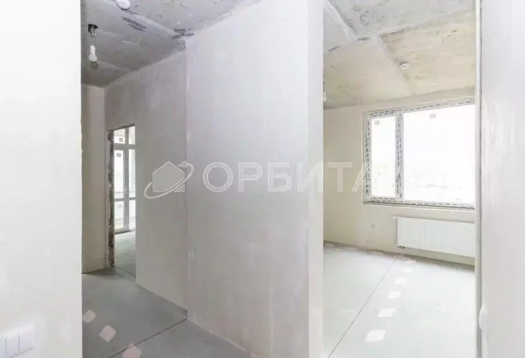 2-к кв. Тюменская область, Тюмень ул. Эльвиры Федоровой, 1к1 (56.5 м) - Фото 2