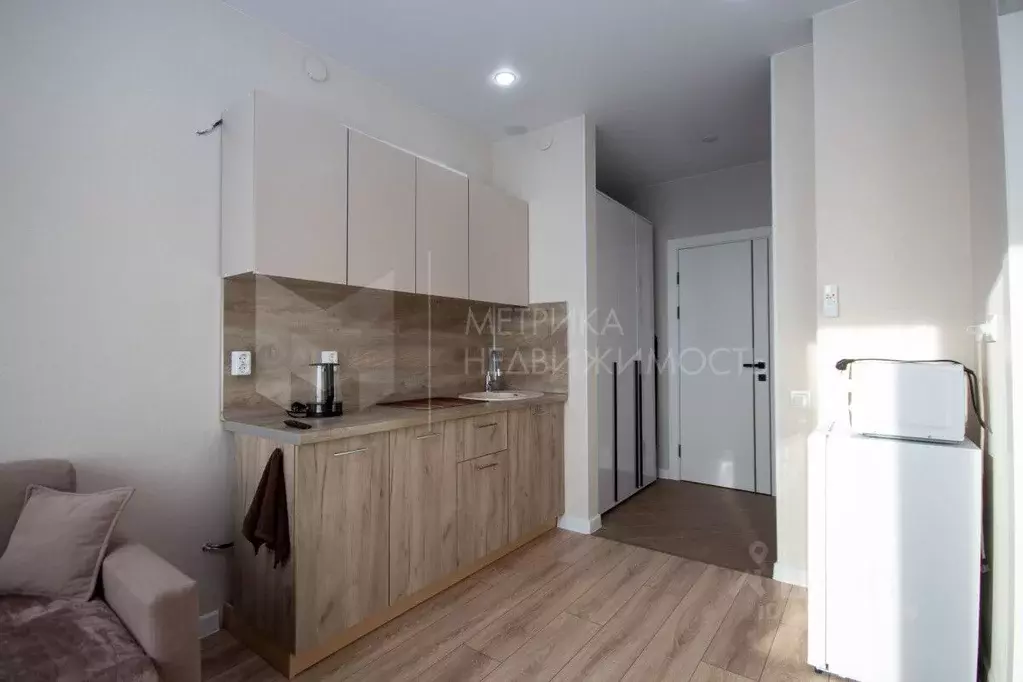 1-к кв. Тюменская область, Тюмень Новгородская ул., 9Б (26.0 м) - Фото 1