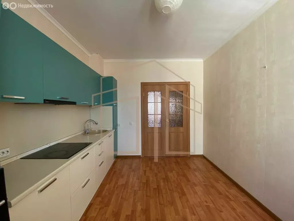 3-комнатная квартира: Тюмень, улица Московский Тракт, 127 (80.4 м) - Фото 1
