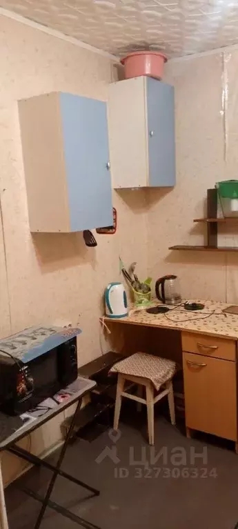Комната Свердловская область, Екатеринбург ул. Репина, 21 (12.0 м) - Фото 1