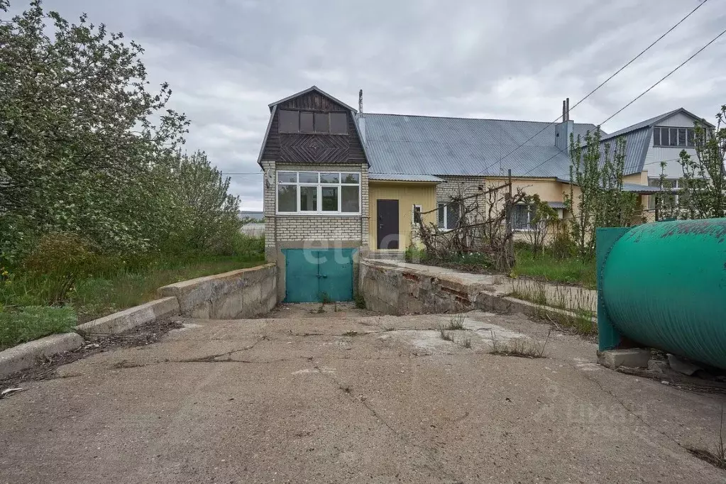 Дом в Саратовская область, Маркс ул. Куйбышева, 75 (175 м) - Фото 1