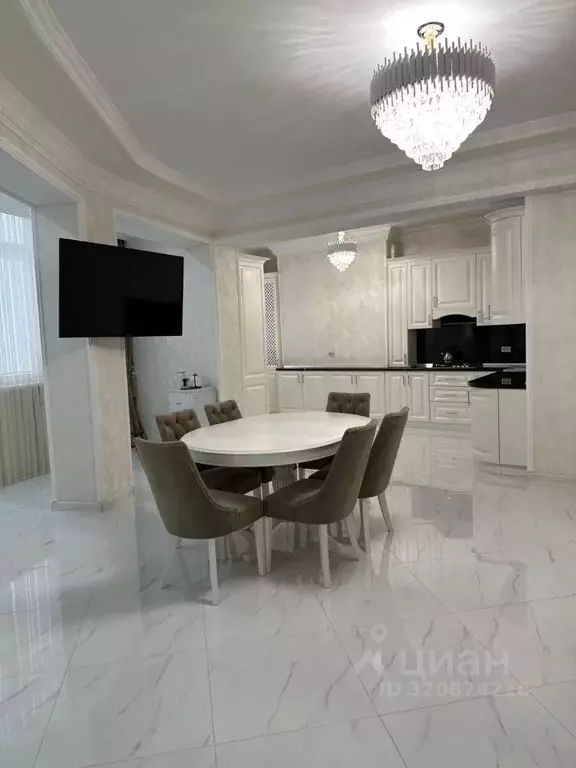 3-к кв. Кабардино-Балкария, Нальчик ул. Толстого, 180Б (122.0 м) - Фото 0