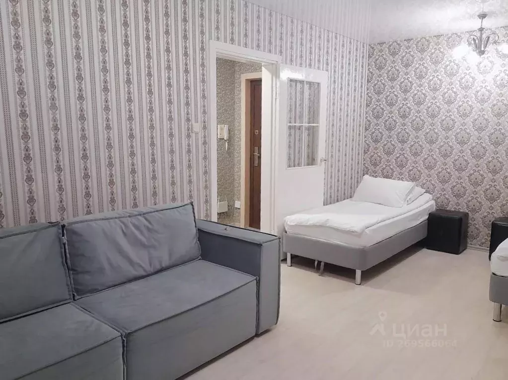 1-к кв. Ямало-Ненецкий АО, Салехард ул. Республики, 58А (37.0 м) - Фото 0