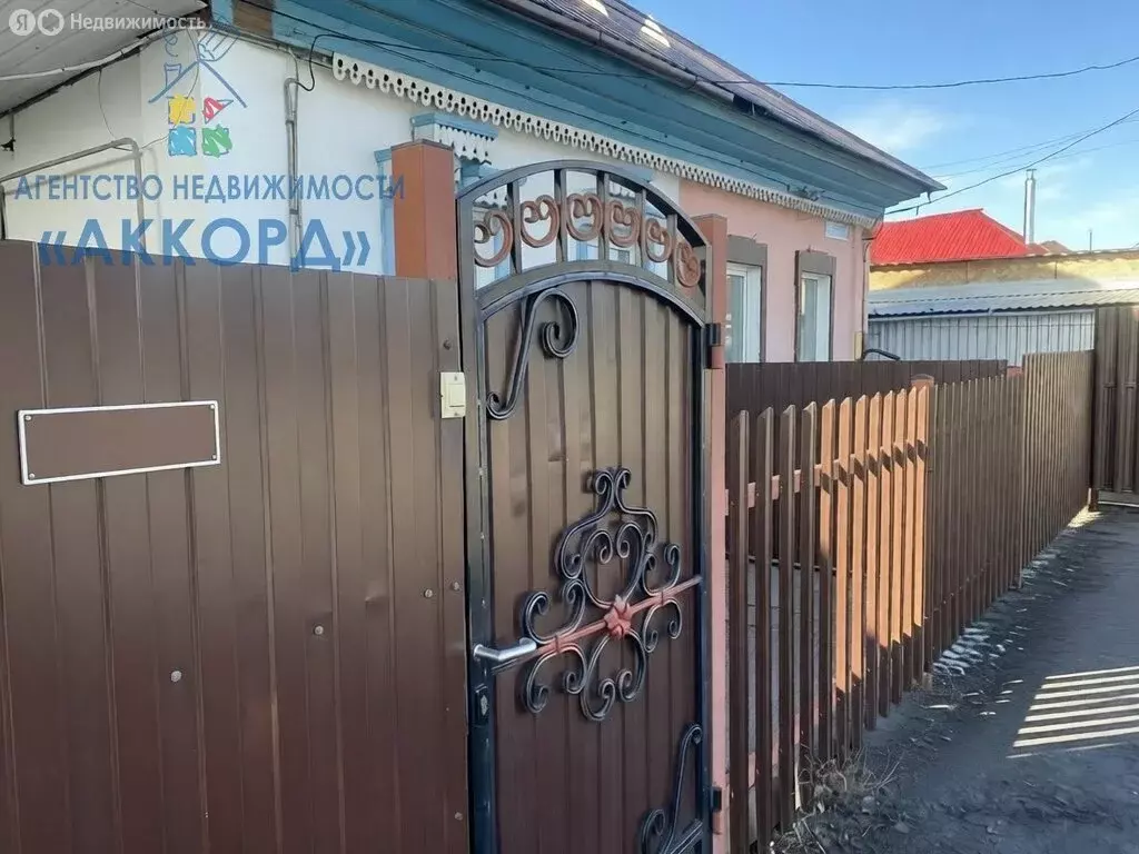 Дом в Бийск, улица Чарльза Дарвина (97.1 м) - Фото 2