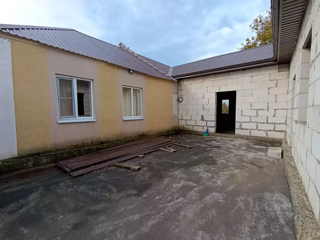 Дом в Ростовская область, Неклиновский район, с. Покровское ул. ... - Фото 1