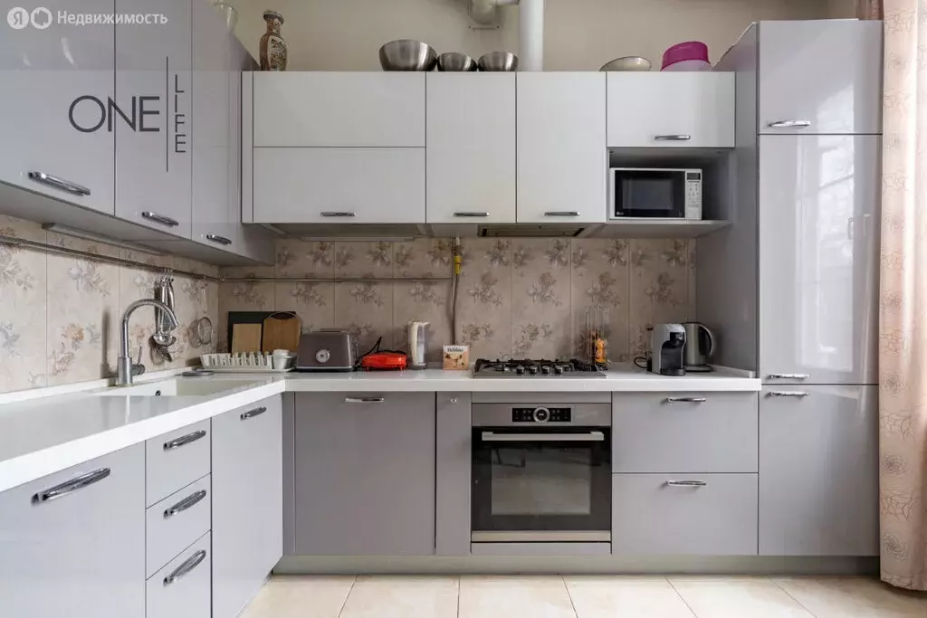 3-комнатная квартира: Москва, улица Кржижановского, 3 (75.6 м) - Фото 1