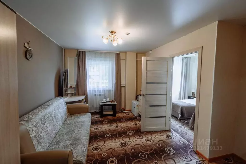 Комната Бурятия, Баргузинский район, с. Максимиха  (19.0 м) - Фото 1