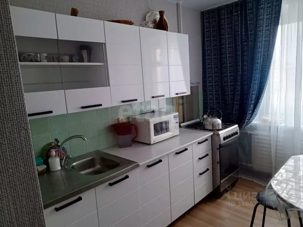 3-к кв. Коми, Усинск ул. Ленина, 9 (65.8 м) - Фото 1