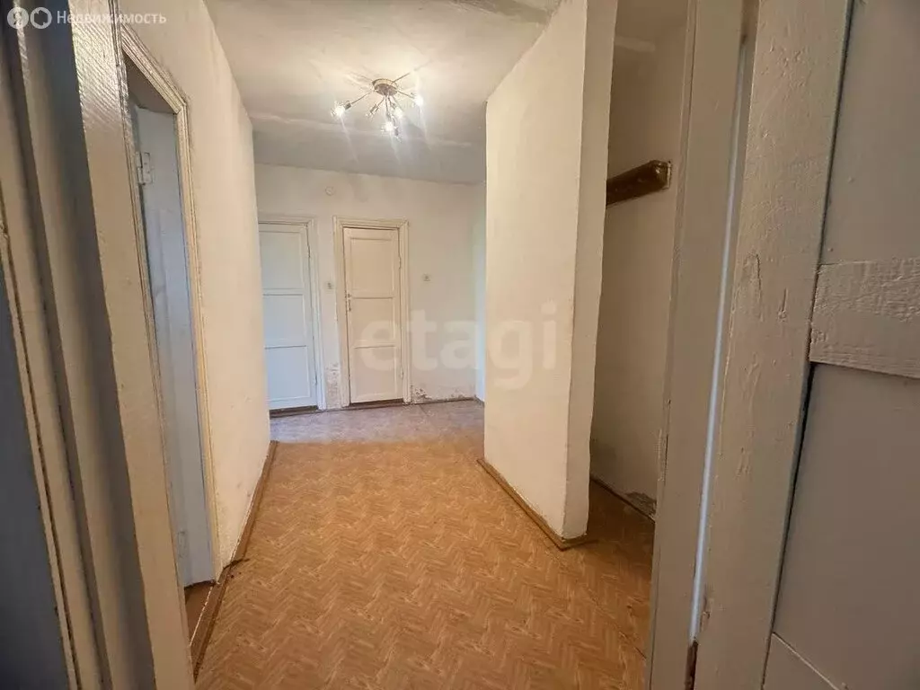 2-комнатная квартира: село Ярково, улица Республики, 34 (50 м) - Фото 0