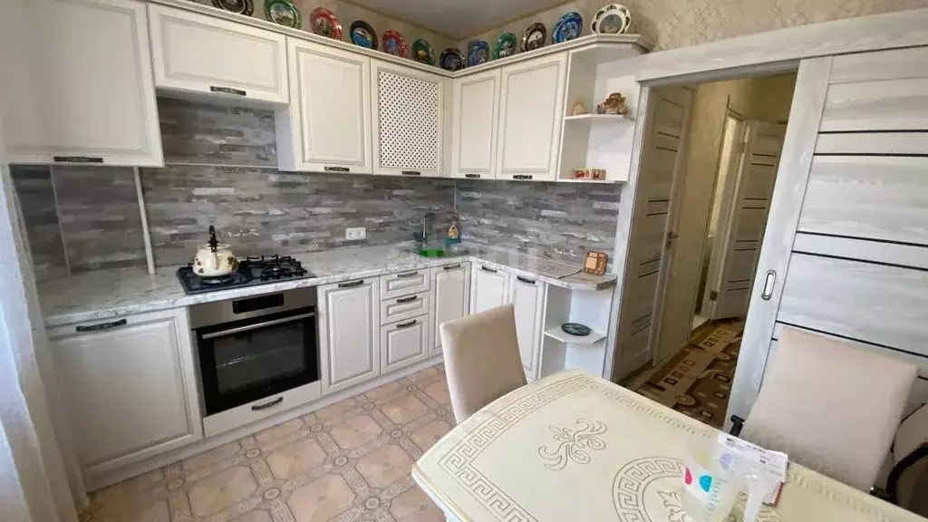 3-к кв. Белгородская область, Белгород 10-й мкр, ул. Спортивная, 20 ... - Фото 1