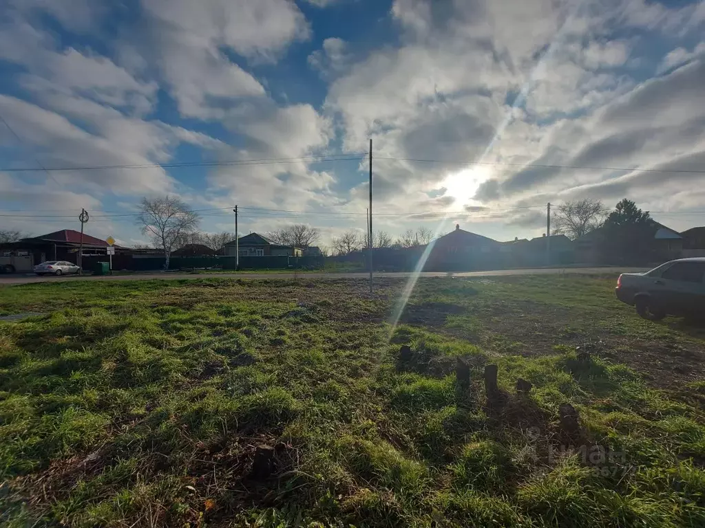 Участок в Ставропольский край, Новоалександровск Советская ул. (8.0 ... - Фото 1