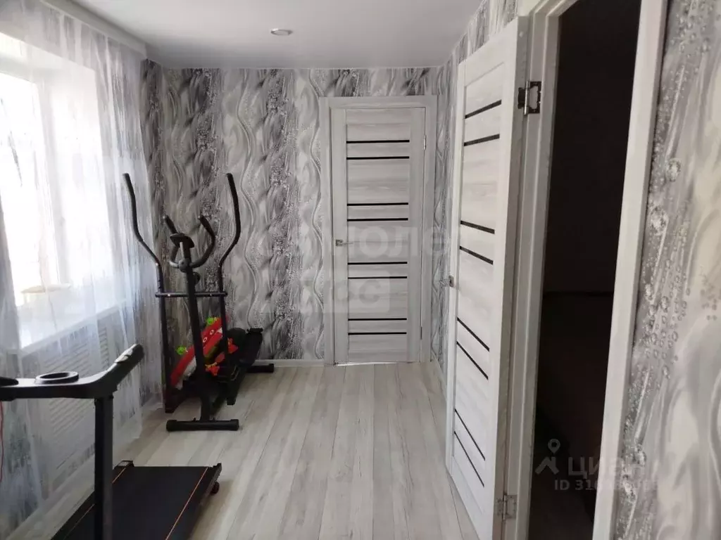 Дом в Оренбургская область, с. Илек ул. Оренбургская, 28 (60 м) - Фото 0