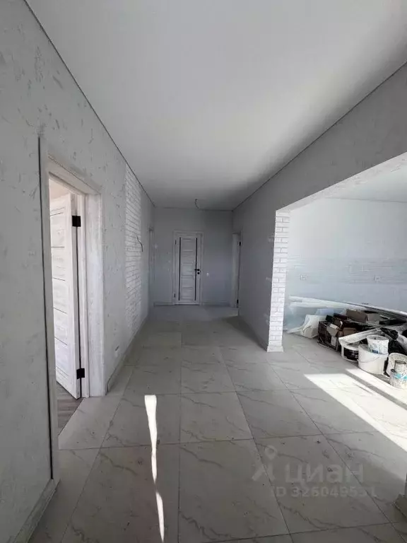 Дом в Крым, Симферопольский район, Добровское с/пос, с. Заречное ул. ... - Фото 2