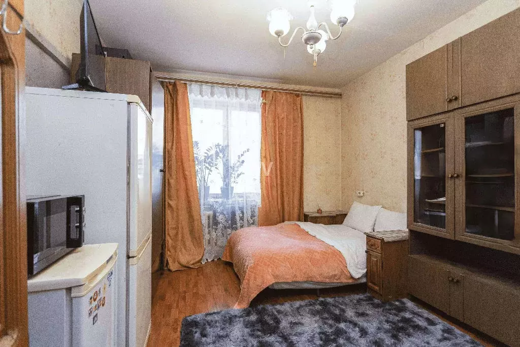 Продается комната в 3-комнатной квартире - Фото 0