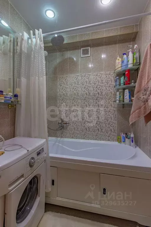 2-к кв. Сахалинская область, Холмск Капитанская ул., 3 (44.9 м) - Фото 1
