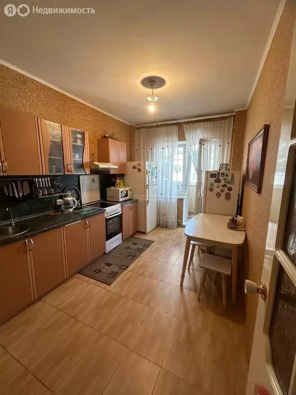2-комнатная квартира: Белгород, улица Есенина, 8А (67.9 м) - Фото 1
