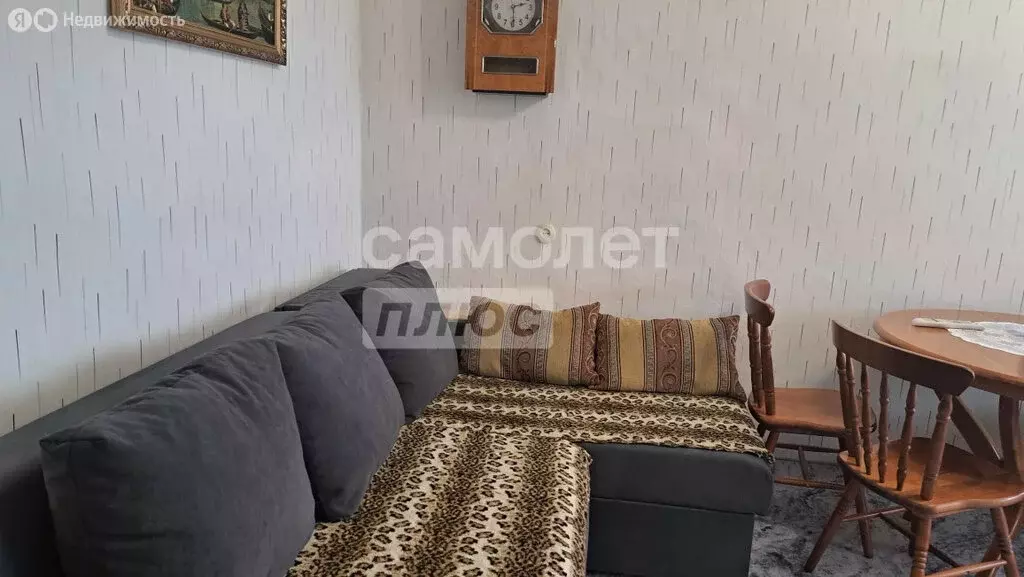 2-комнатная квартира: село Печерск, Минская улица, 36 (48 м) - Фото 1