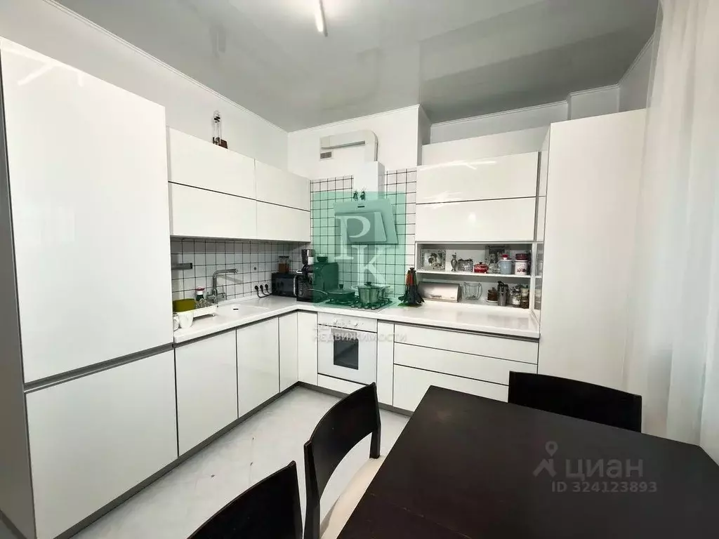 3-к кв. Севастополь ул. Маячная, 50 (106.0 м) - Фото 2