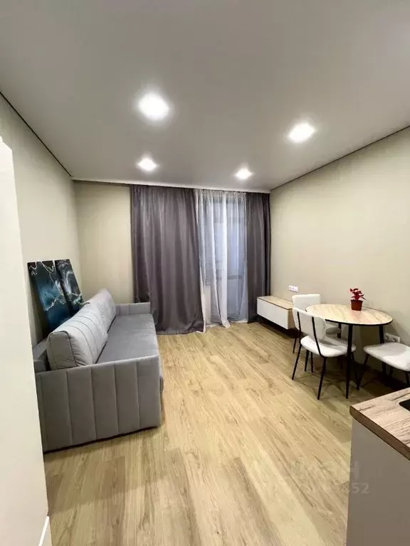 Студия Свердловская область, Екатеринбург ул. Викулова, 24 (28.0 м) - Фото 1