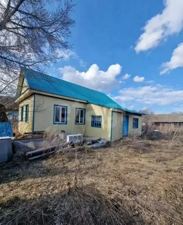 Дом в Башкортостан, Туймазинский район, Карамалы-Губеевский сельсовет, ... - Фото 1