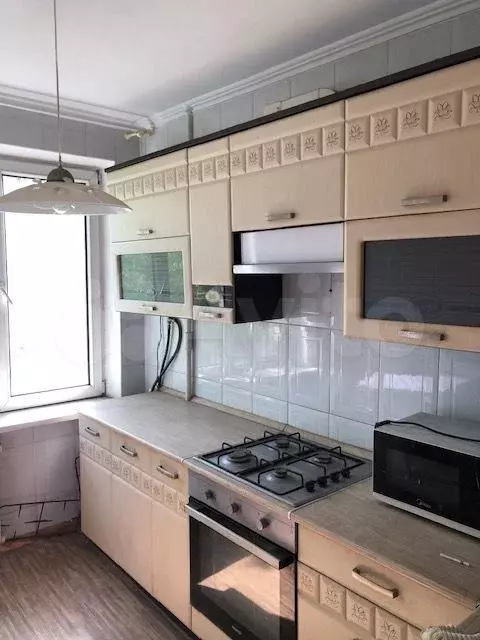 3-к. квартира, 60 м, 2/9 эт. - Фото 0