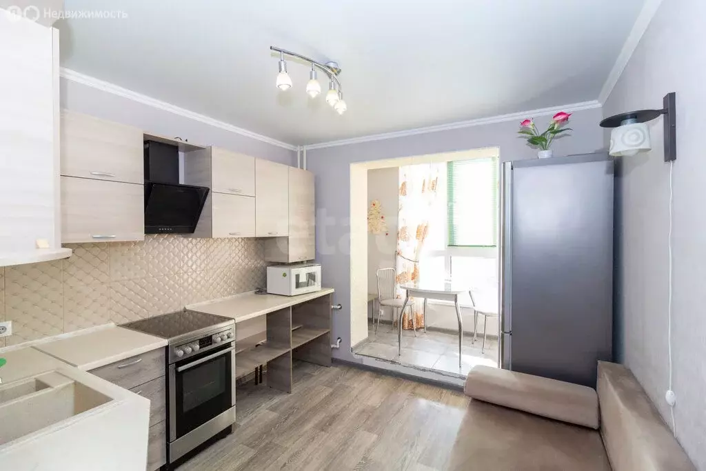 Квартира-студия: Тюмень, улица Новосёлов, 115 (17 м) - Фото 2