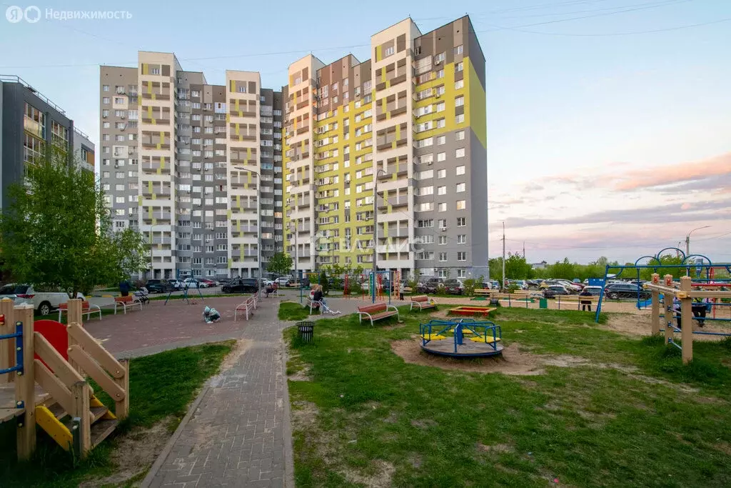 1-комнатная квартира: Нижний Новгород, Вятская улица, 8 (40 м) - Фото 0