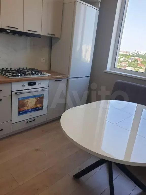 2-к. квартира, 60 м, 8/9 эт. - Фото 0