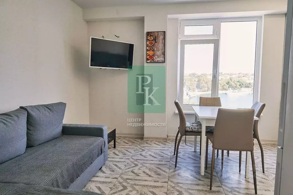 2-к кв. Севастополь ул. Александра Шостака, 43 (70.0 м) - Фото 2