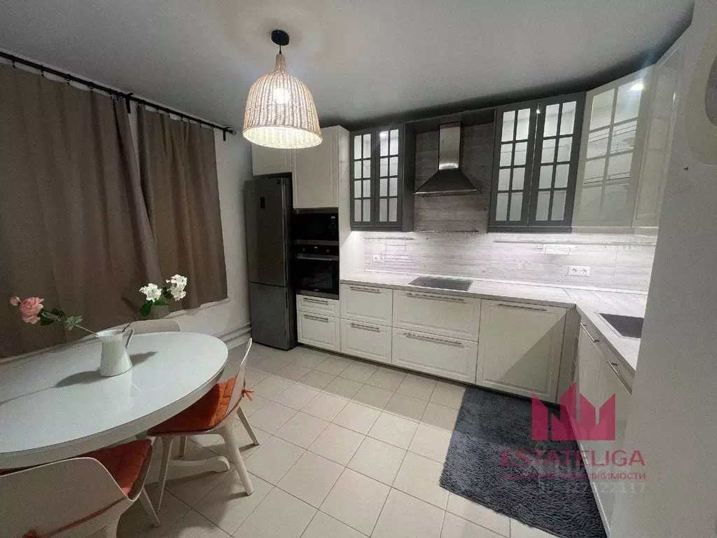 3-к кв. Москва ул. Саларьевская, 8к2 (85.0 м) - Фото 1