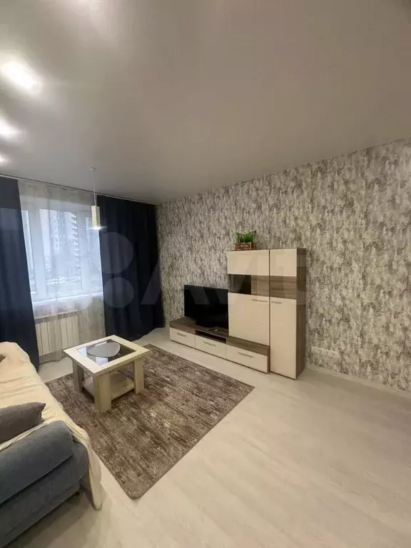 1-к. квартира, 40 м, 3/13 эт. - Фото 1