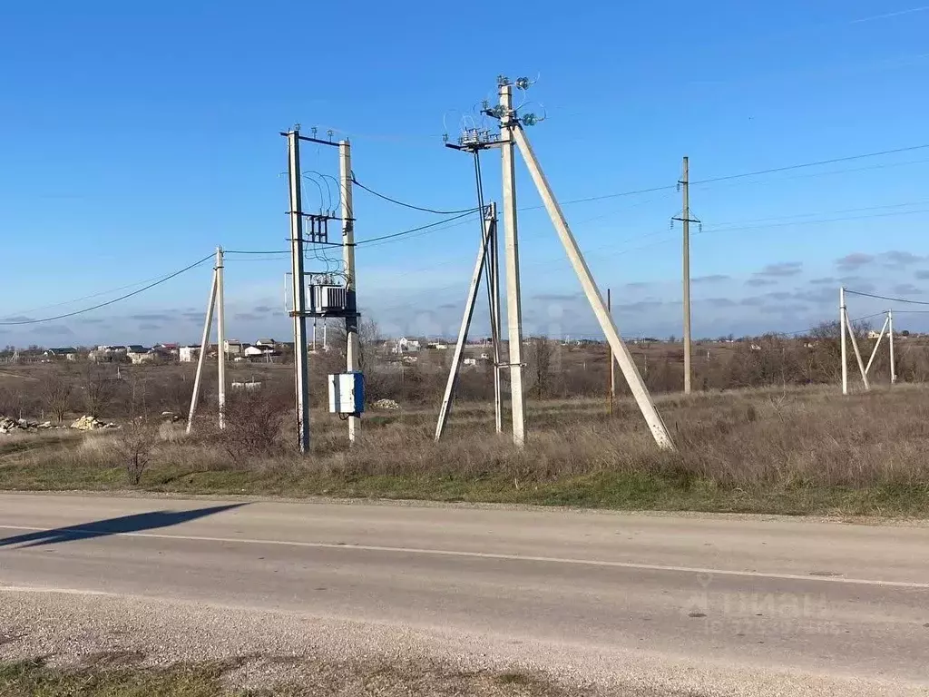 Участок в Крым, Симферопольский район, Перовское с/пос, Новозбурьевка ... - Фото 2