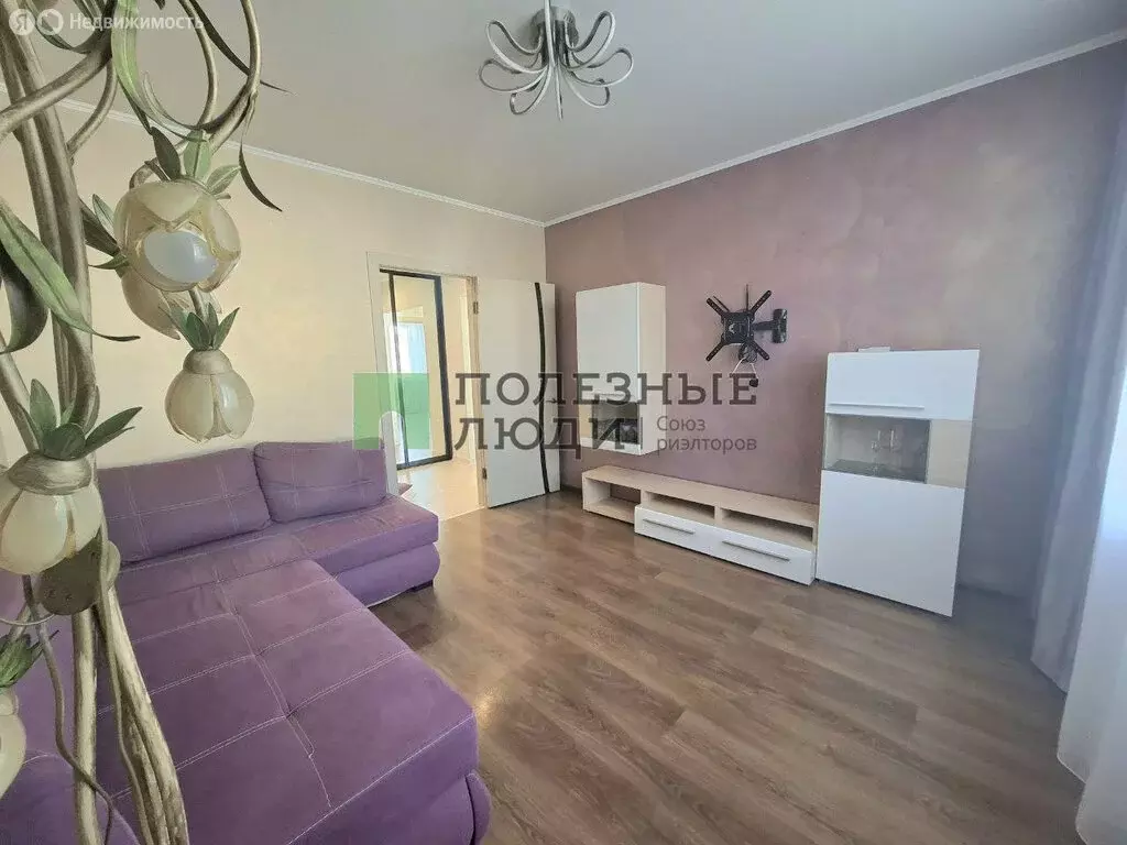 3-комнатная квартира: Орёл, бульвар Молодёжи, 4 (75 м) - Фото 2