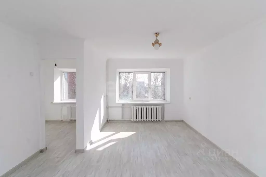 1-к кв. Тюменская область, Тюмень ул. Луначарского, 57 (30.2 м) - Фото 1