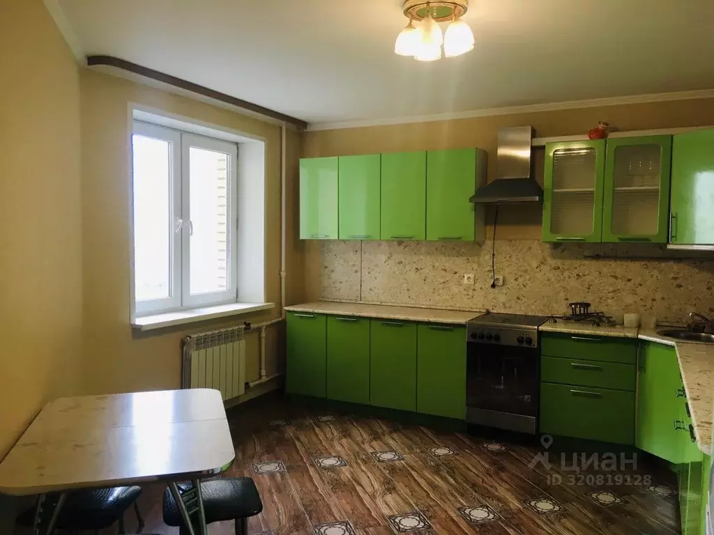 3-к кв. Московская область, Сергиев Посад ул. Глинки, 8а (110.0 м) - Фото 0