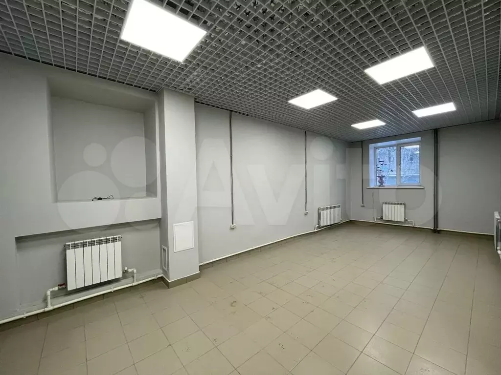 Аренда 90 м рядом с магазином Красное и Белое - Фото 0