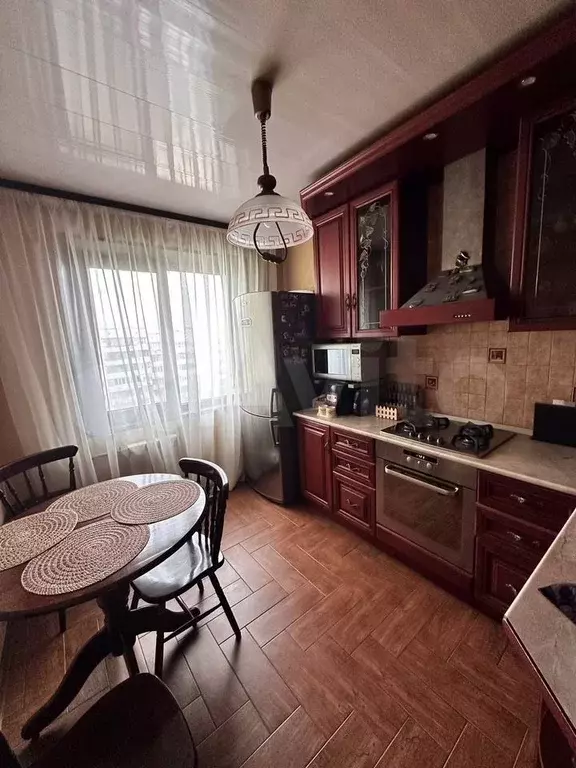 3-к. квартира, 73 м, 1/10 эт. - Фото 0