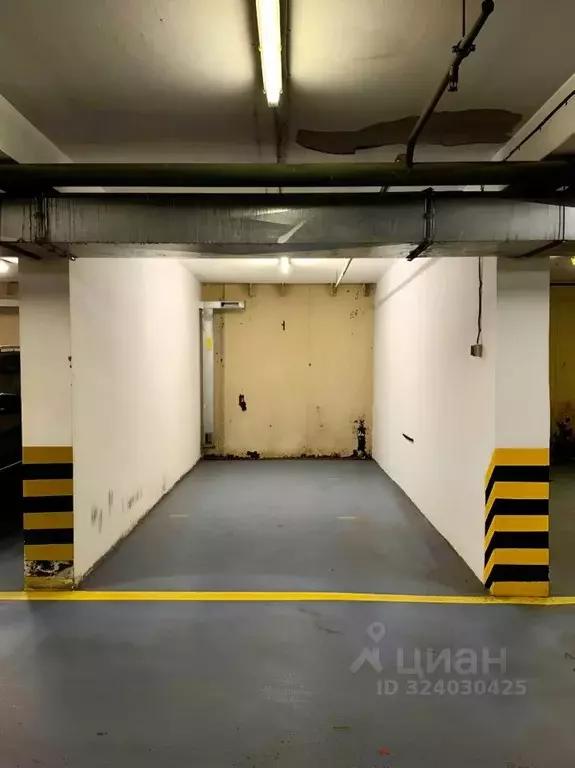 Гараж в Москва 2-й Щемиловский пер., 4 (15 м) - Фото 1