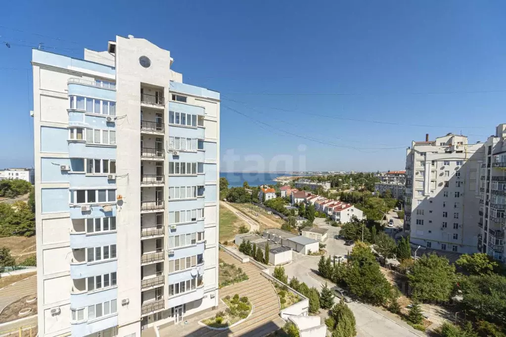 2-к кв. Севастополь ул. Павла Дыбенко, 22 (69.9 м) - Фото 0