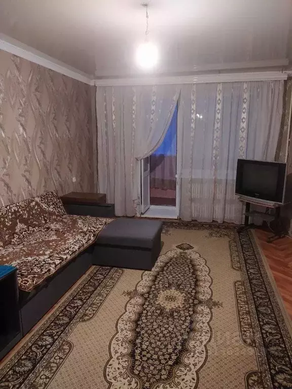1-к кв. Белгородская область, Старый Оскол Интернациональный мкр, 36 ... - Фото 0