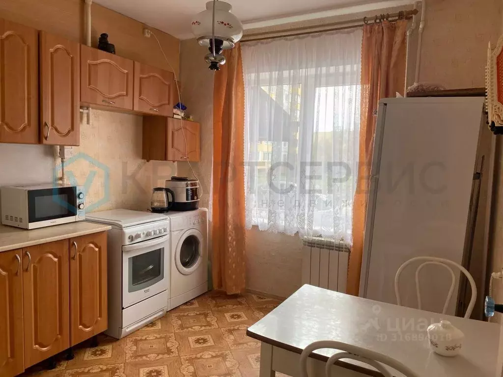 3-к кв. Омская область, Омск ул. Лукашевича, 27 (63.0 м) - Фото 0
