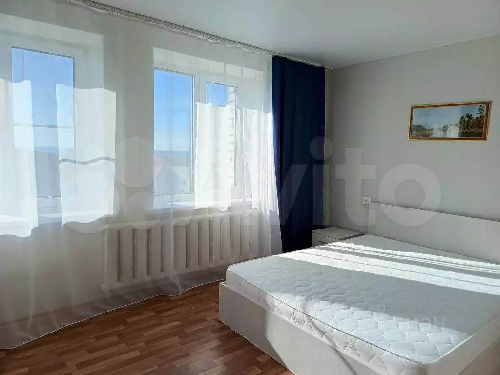 3-к кв. Чувашия, Чебоксары Университетская ул., 2 (103.3 м) - Фото 0