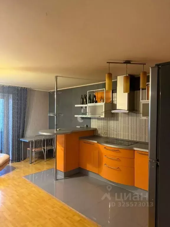 3-к кв. Саратовская область, Саратов ул. Усть-Курдюмская, 1 (85.8 м) - Фото 2