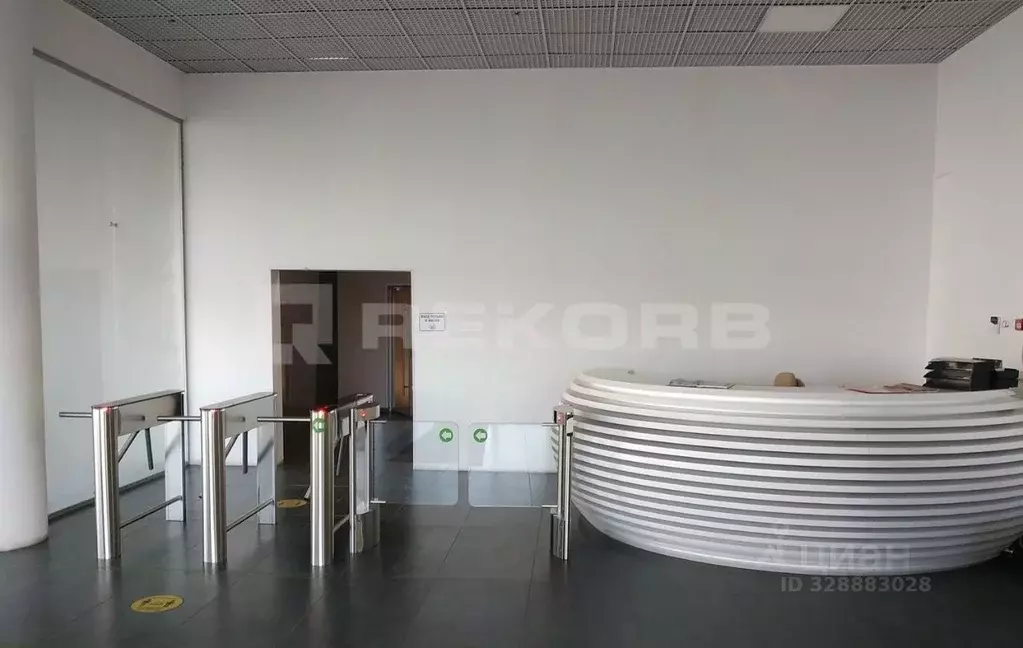 Офис в Санкт-Петербург Октябрьская наб., 10к1 (150 м) - Фото 2