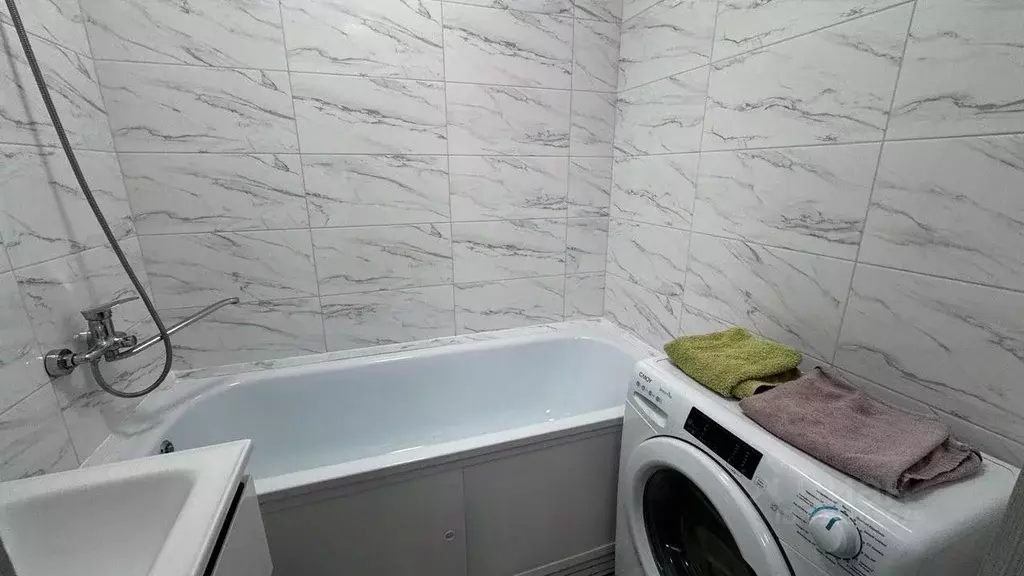 2-к кв. Севастополь просп. Октябрьской Революции, 56 (55.0 м) - Фото 1