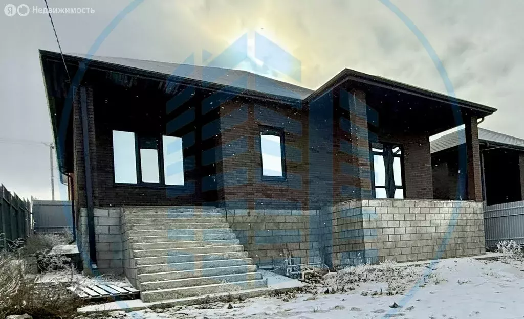 Дом в станица Ессентукская, Химическая улица (168.7 м) - Фото 1