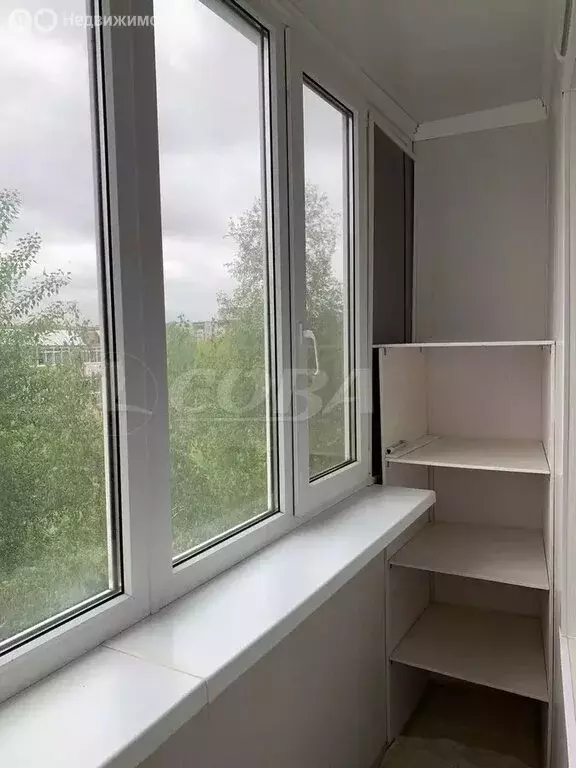 2-комнатная квартира: Тюмень, улица Александра Логунова, 20 (49.3 м) - Фото 0