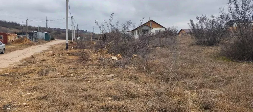 Участок в Крым, Бахчисарайский район, Долинненское с/пос, с. ... - Фото 1