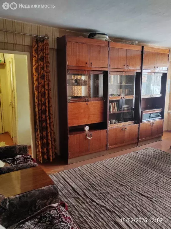 3-комнатная квартира: Омск, микрорайон Городок Нефтяников, улица ... - Фото 1